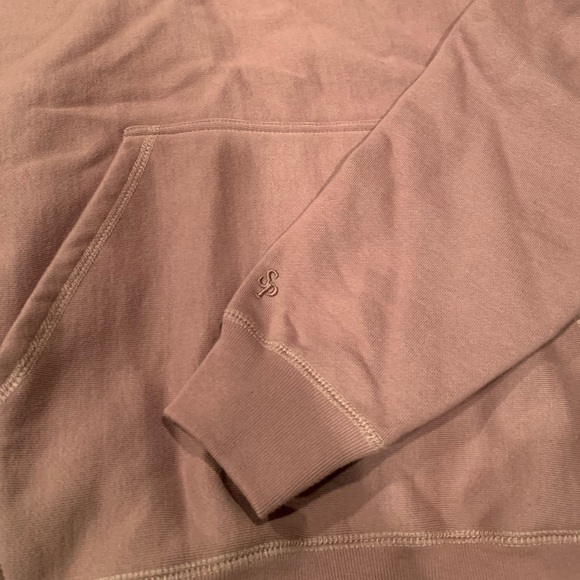 NWOT Maison Article hoodie by Shoe Palace size L
Pit to pit 23”
Length 29” - Picture 6 of 7